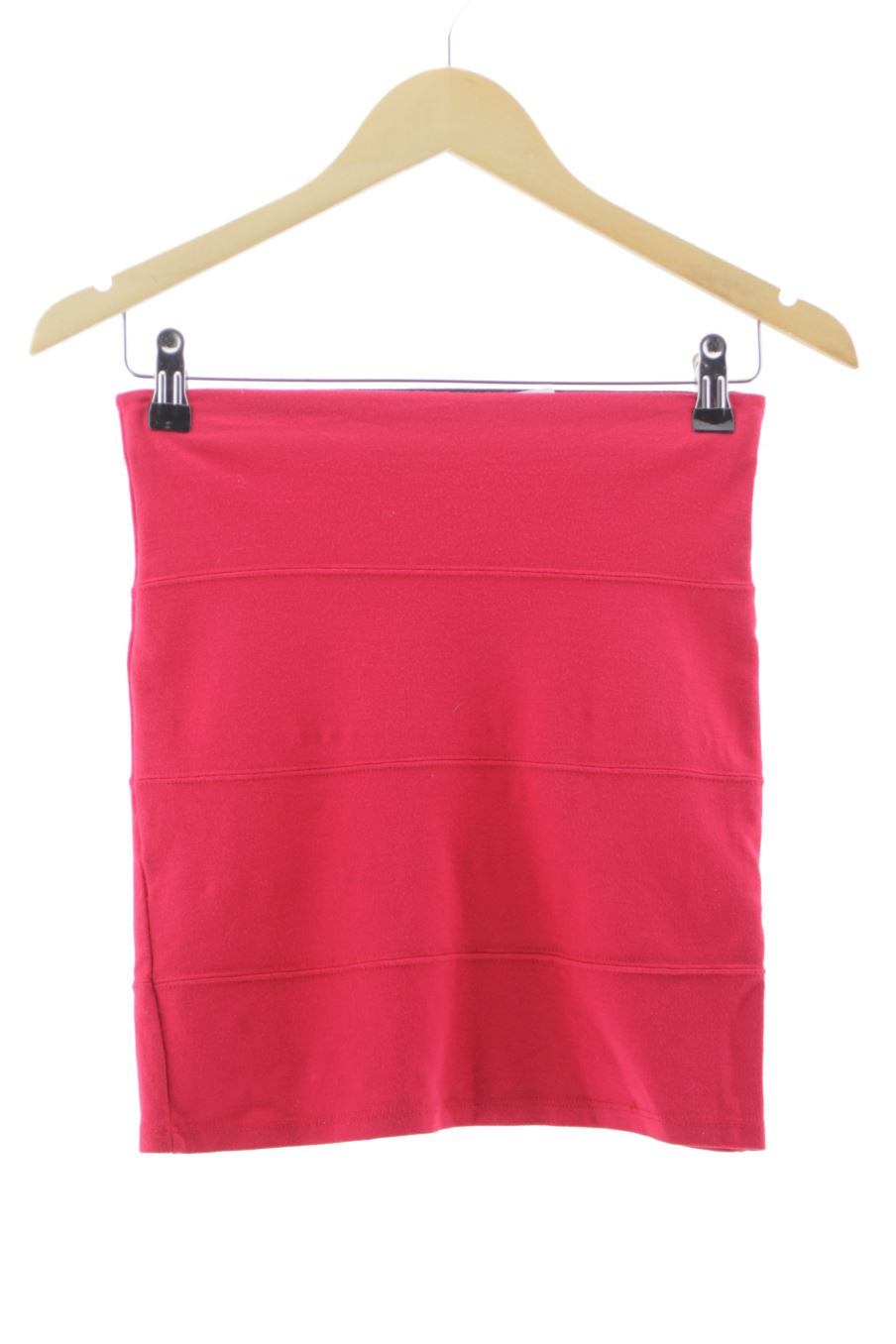 Falda de Pull & Bear de la talla M, de color rojo