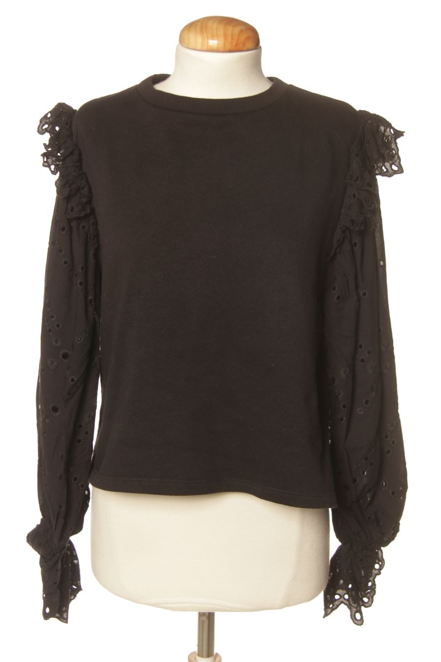 Sudadera de Zara de la talla M, de color negro