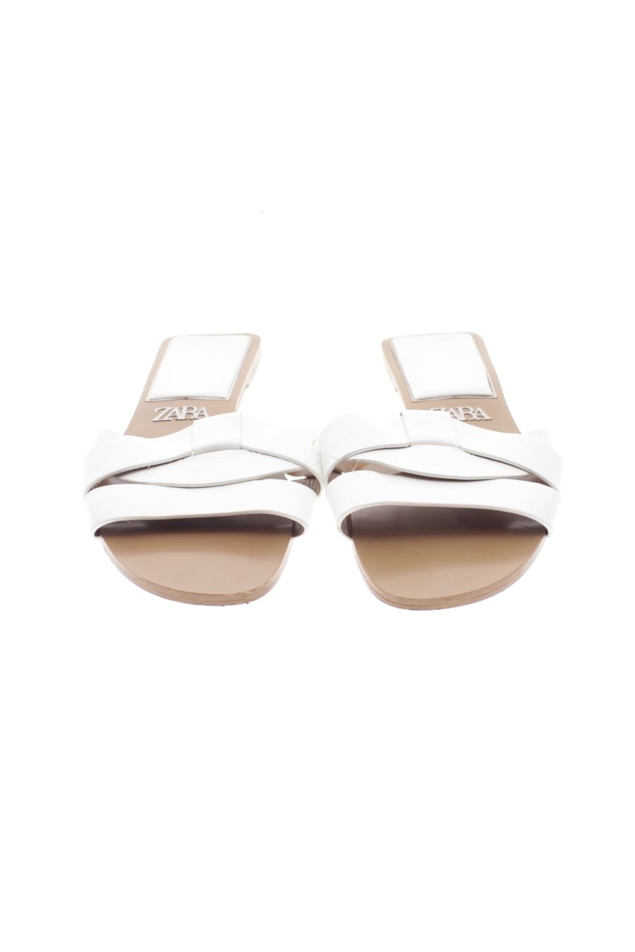 Sandalias planas de Zara de la talla 39, de color blanco de