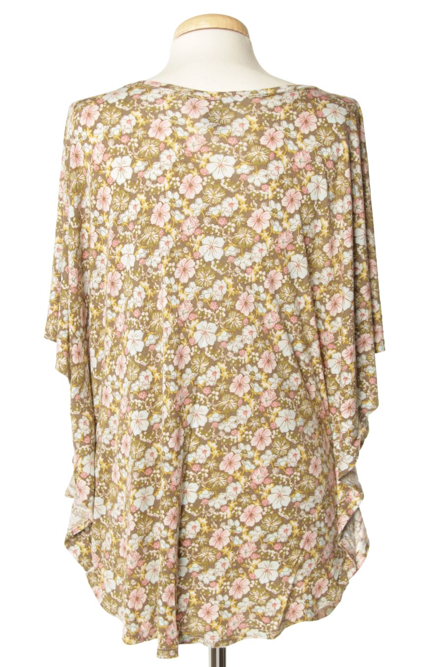 T-shirt H&M de la taille L, de couleur fleurs
