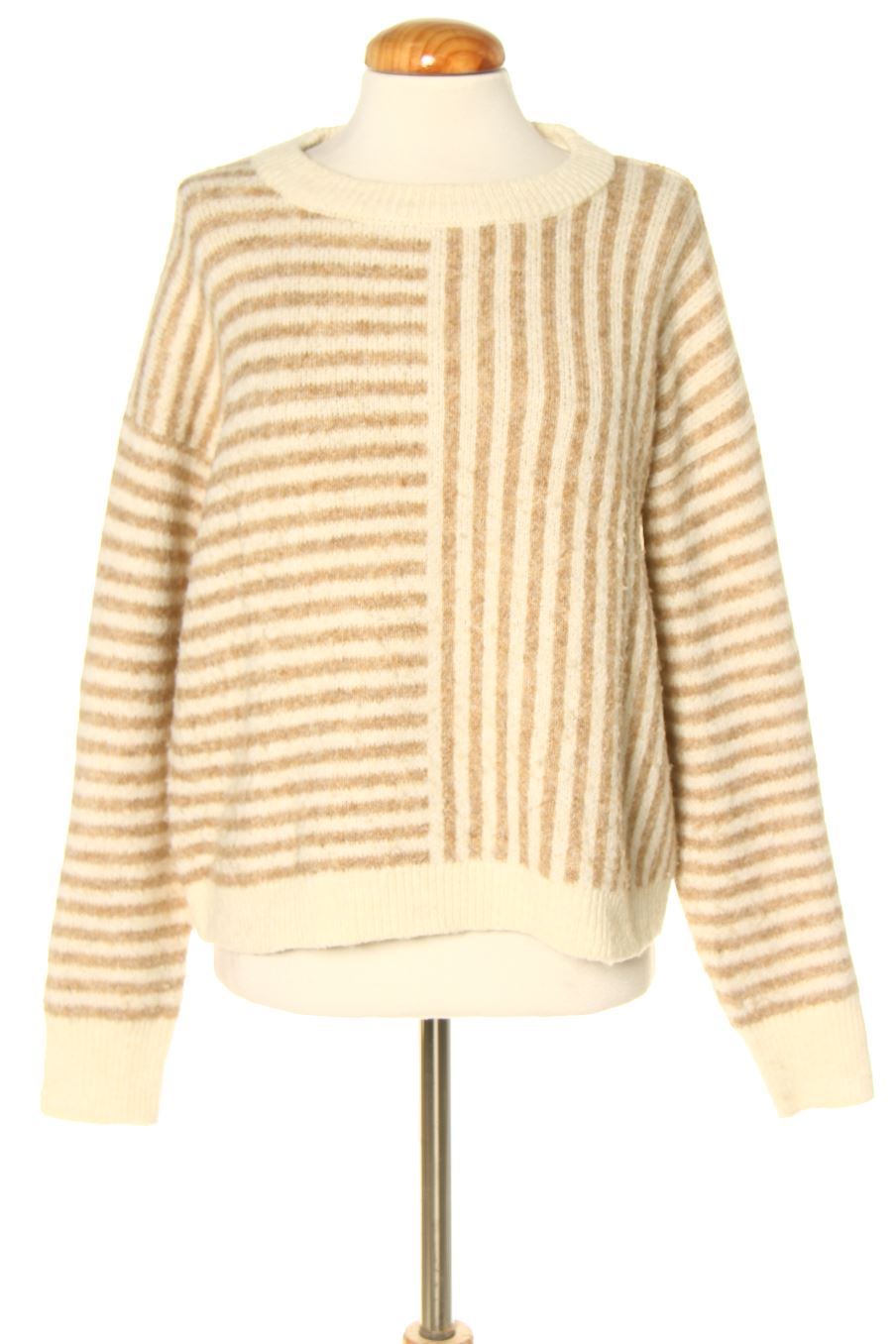 Pull Vero moda de la taille M, de couleur rayures