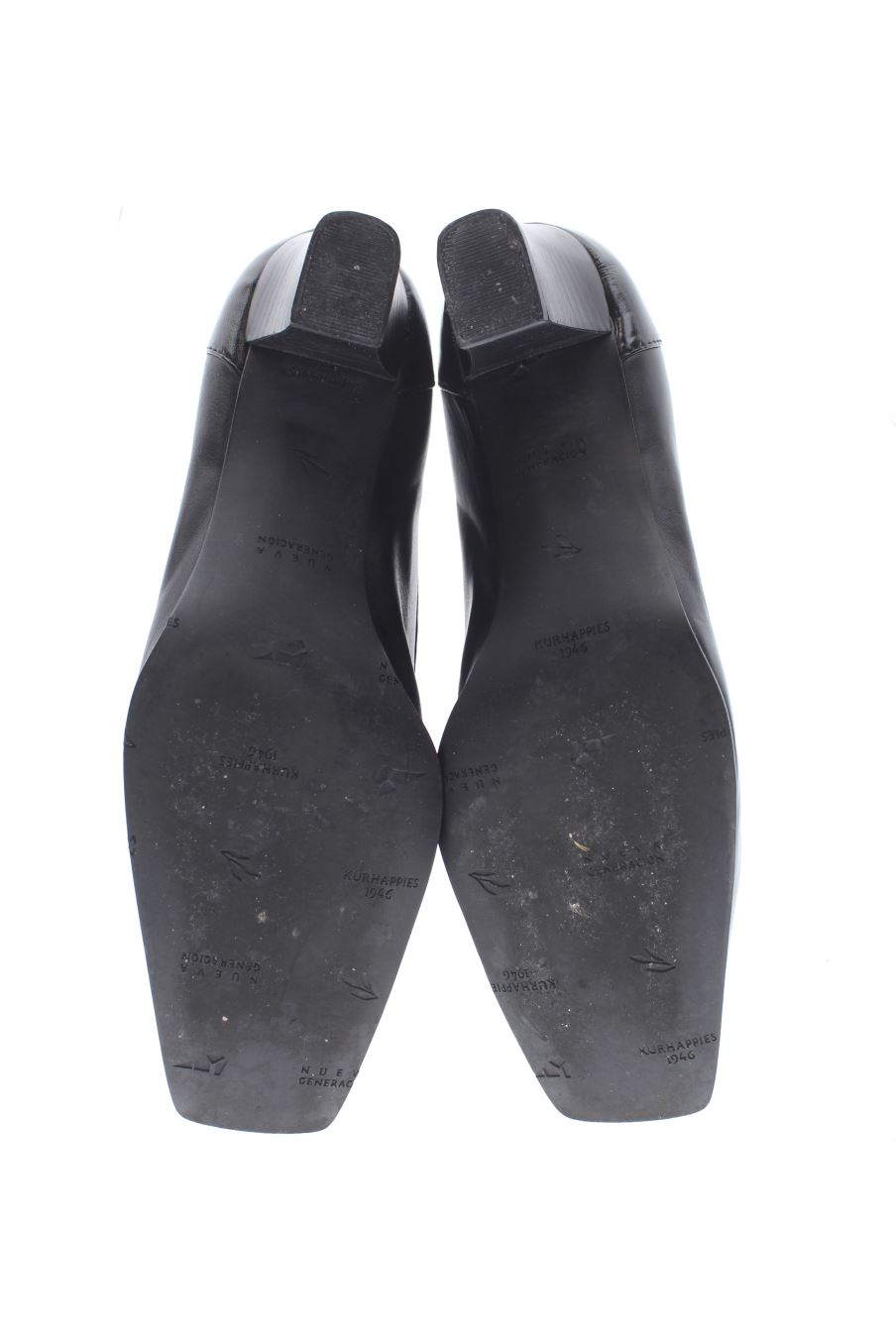 Zapatos de tacon de kurhapies de la talla 39, de color negro de