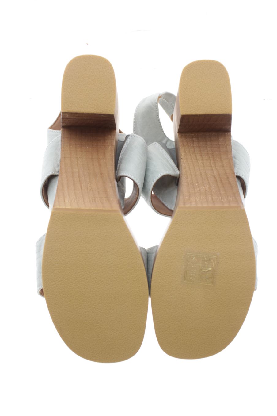 Sandalias tacon de anaid kupuri de la talla 39, de color azul de