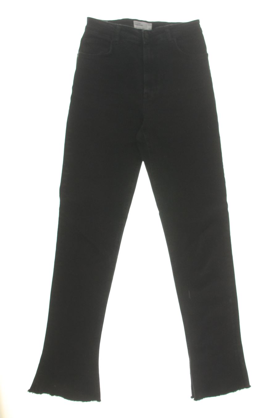 Vaqueros de Bershka de la talla 38, de color negro de ropa vaquera