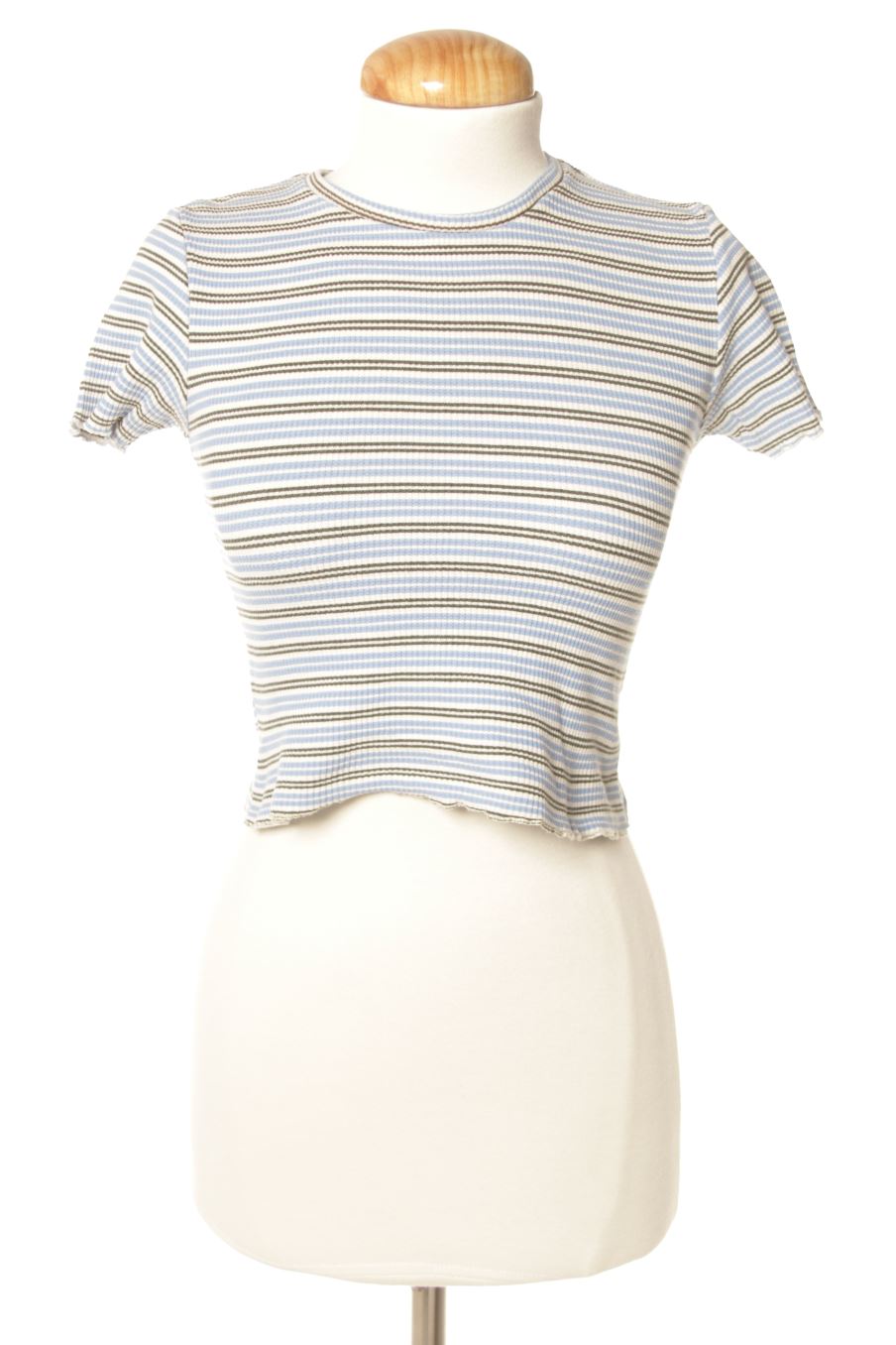 T-shirt Pull & Bear de la taille S, de couleur rayures
