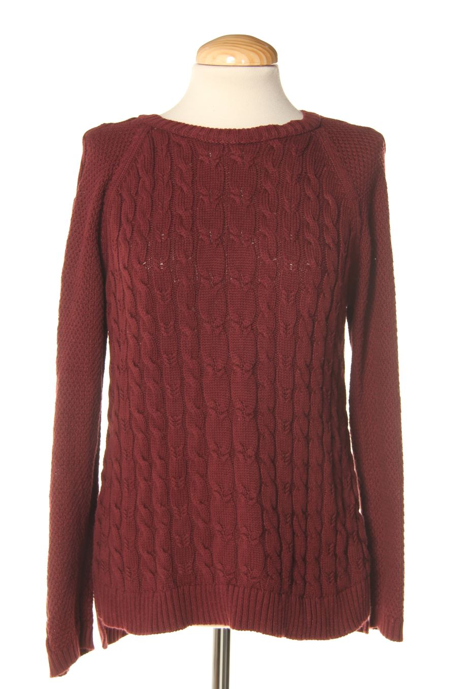 Jerseys de Stradivarius de la talla S, de color burdeos