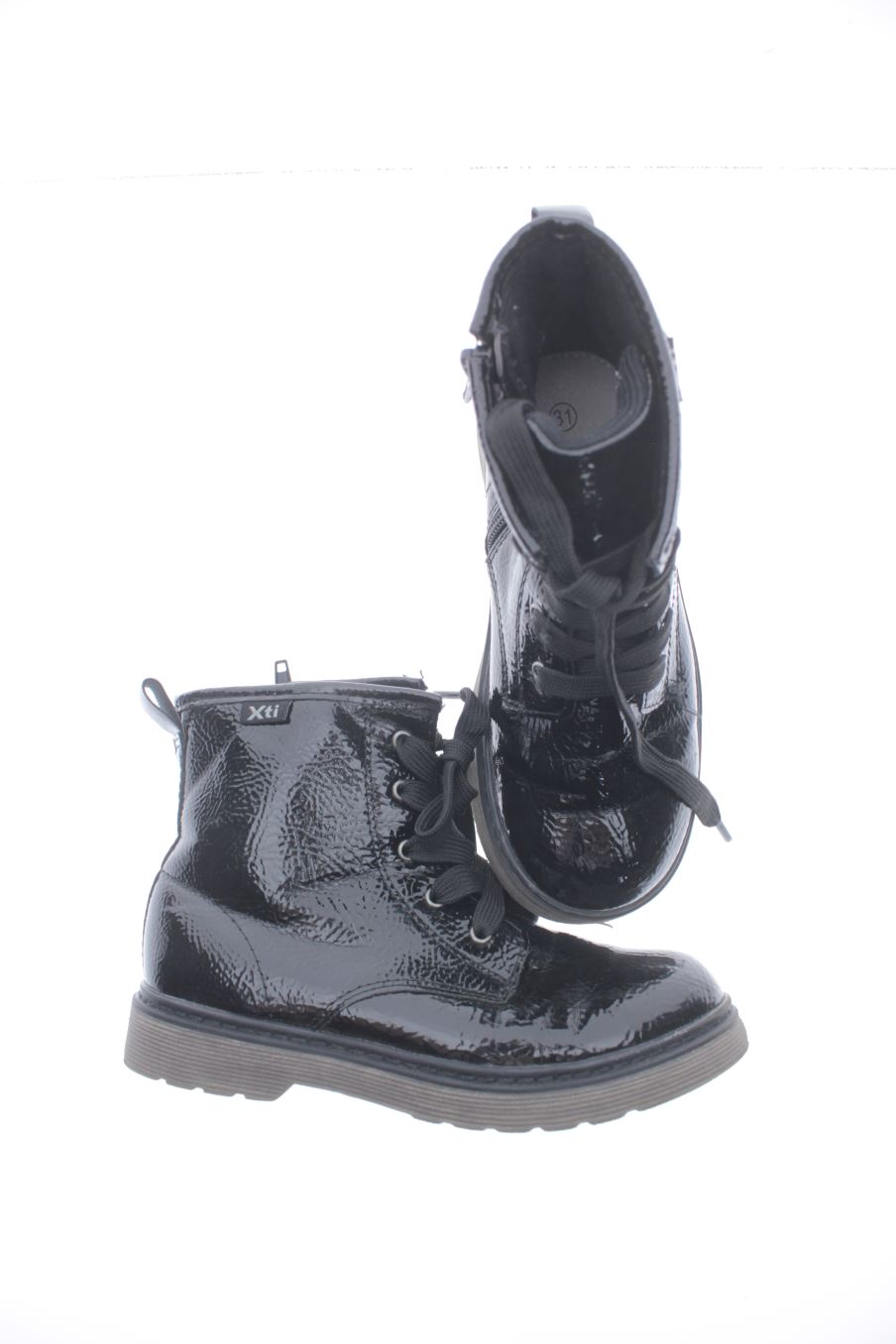 Botas de Xti kids de la talla 31 de segunda mano