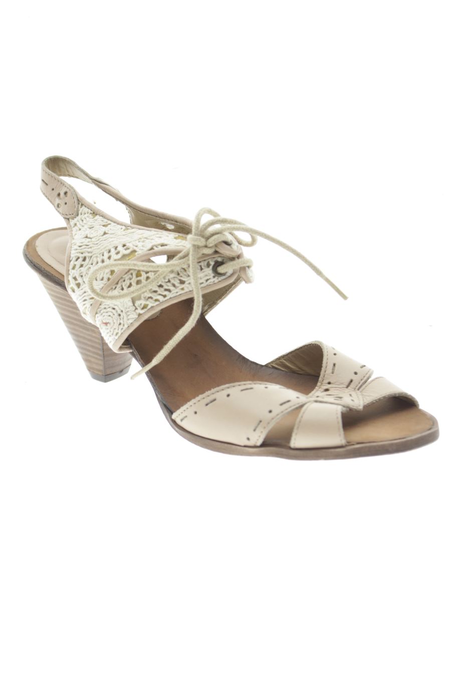 Sandalias tacon de BOCAGE de la talla 38, de color beige de