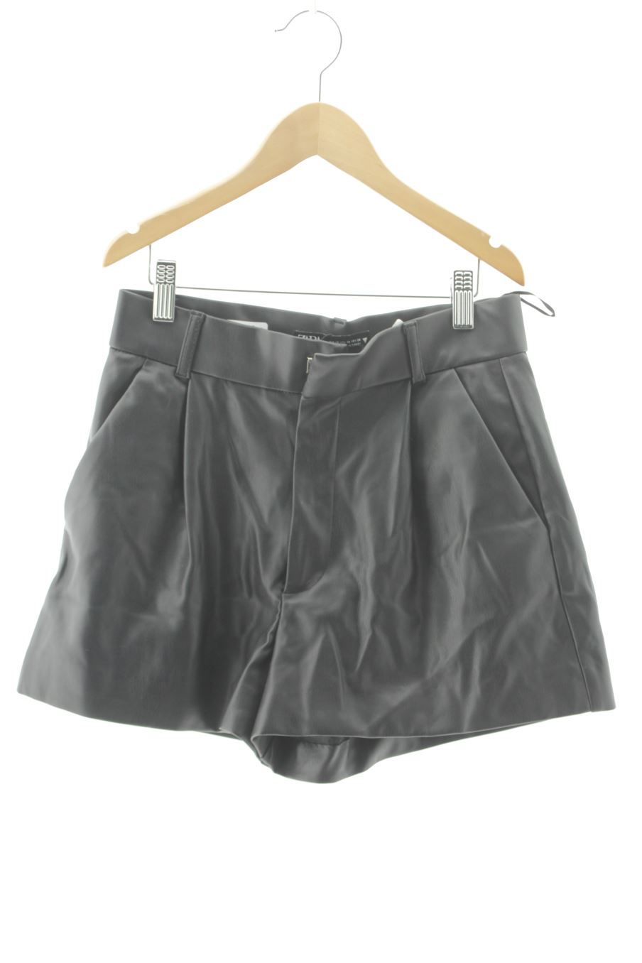 Pantalón corto de Zara de la talla XS, de color negro de sintético