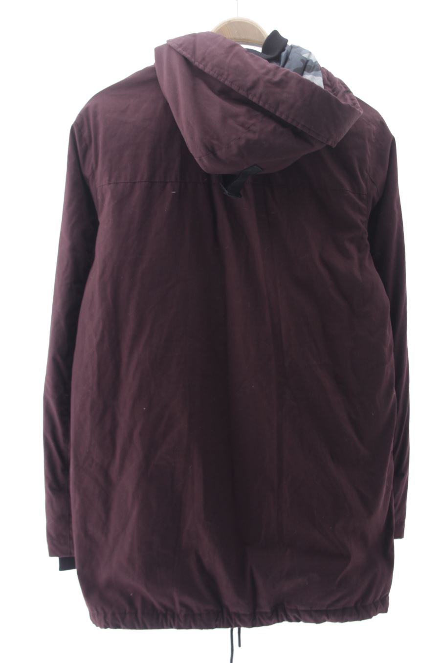 Abrigo de Tenth de la talla M