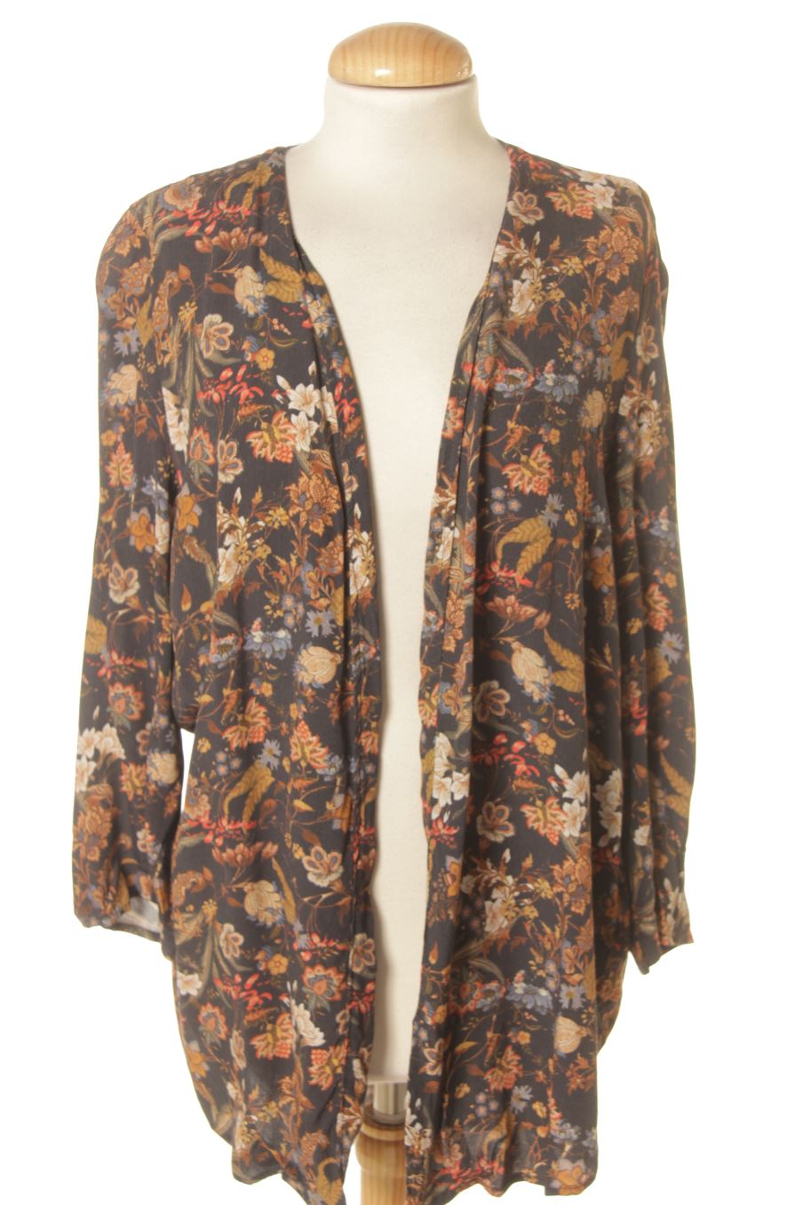 Kimono de Bershka de la talla S, de color estampado