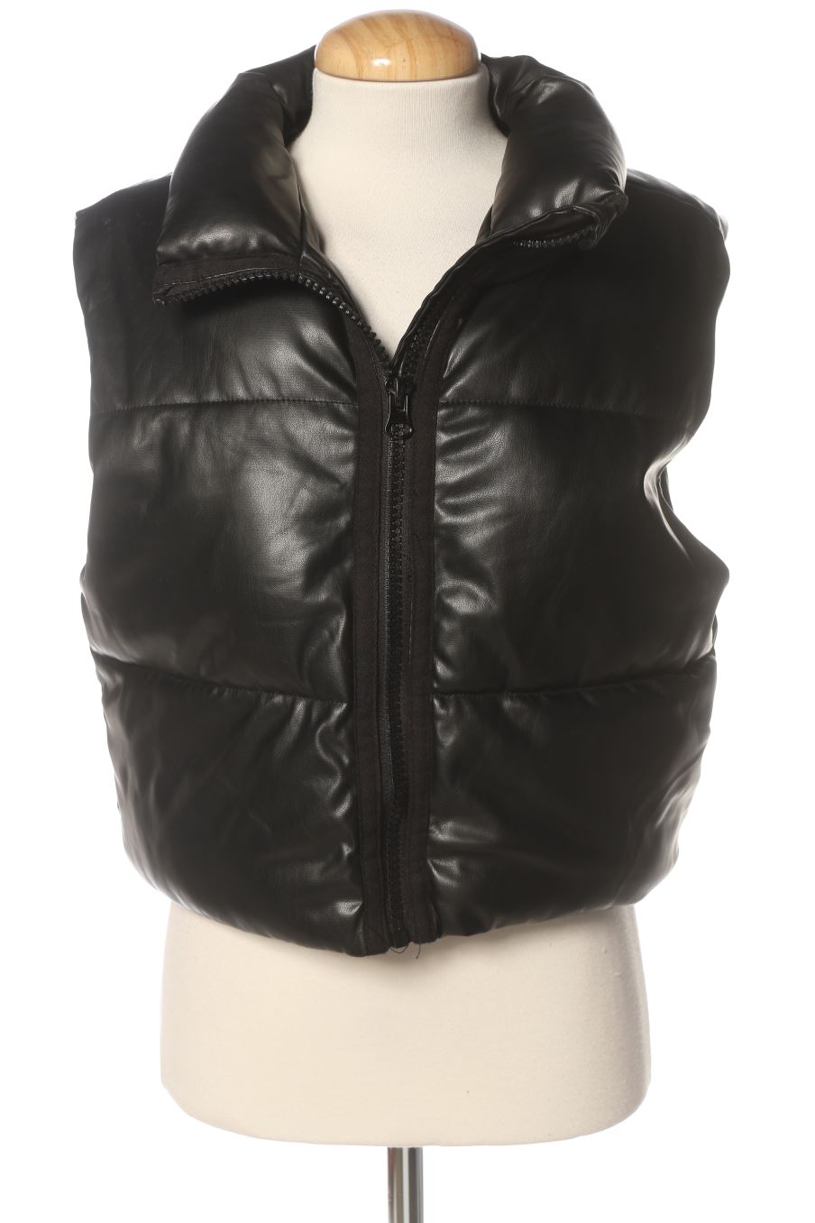 Gilet imbottito de Zara de la talla M, de color nero