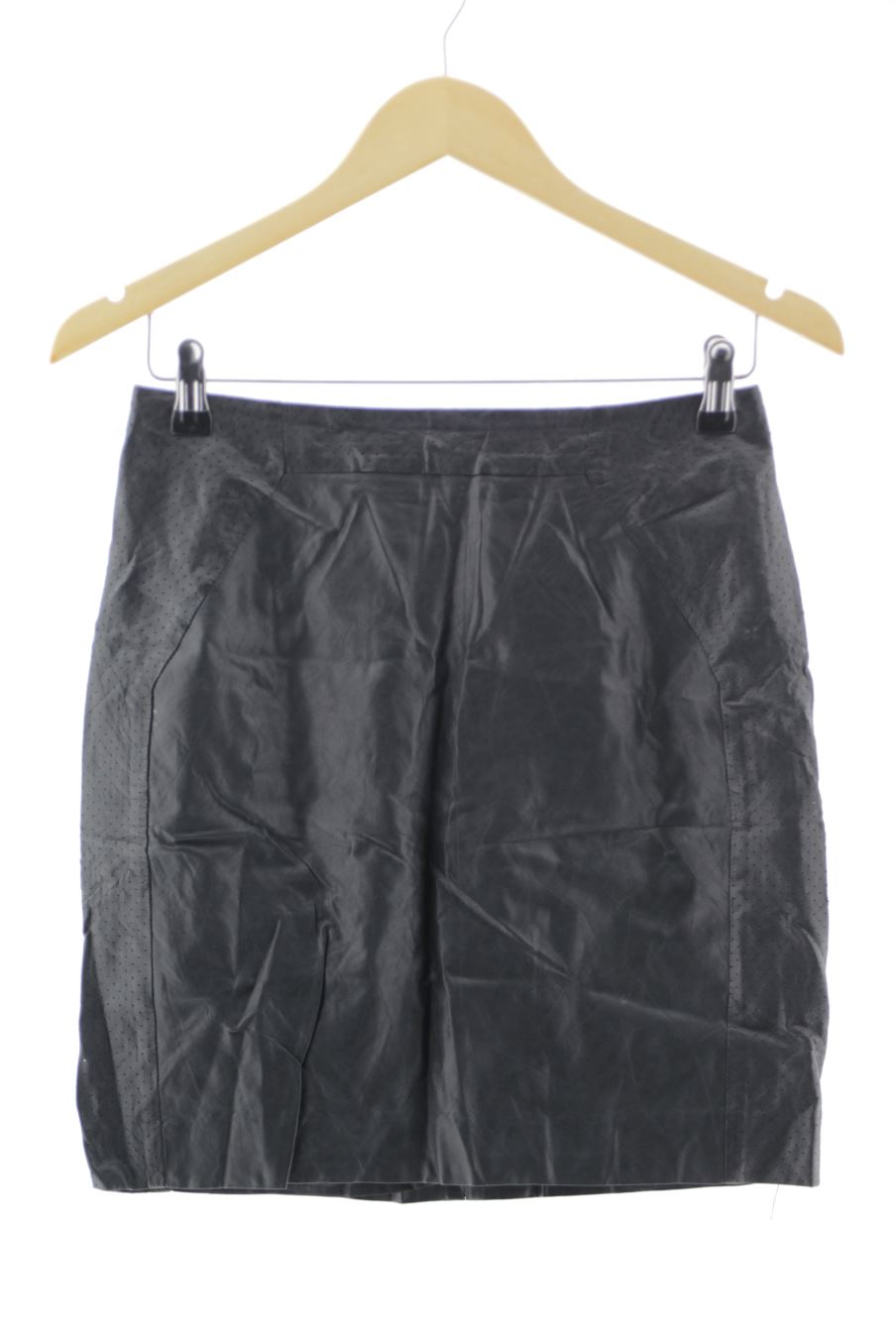 Falda de H&M de la talla 38, de color negro de sintético