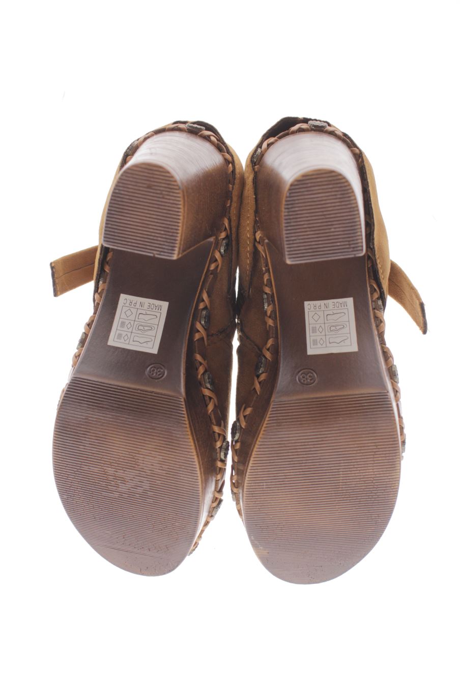 Botines de H&D de la talla 38, de color marrón de