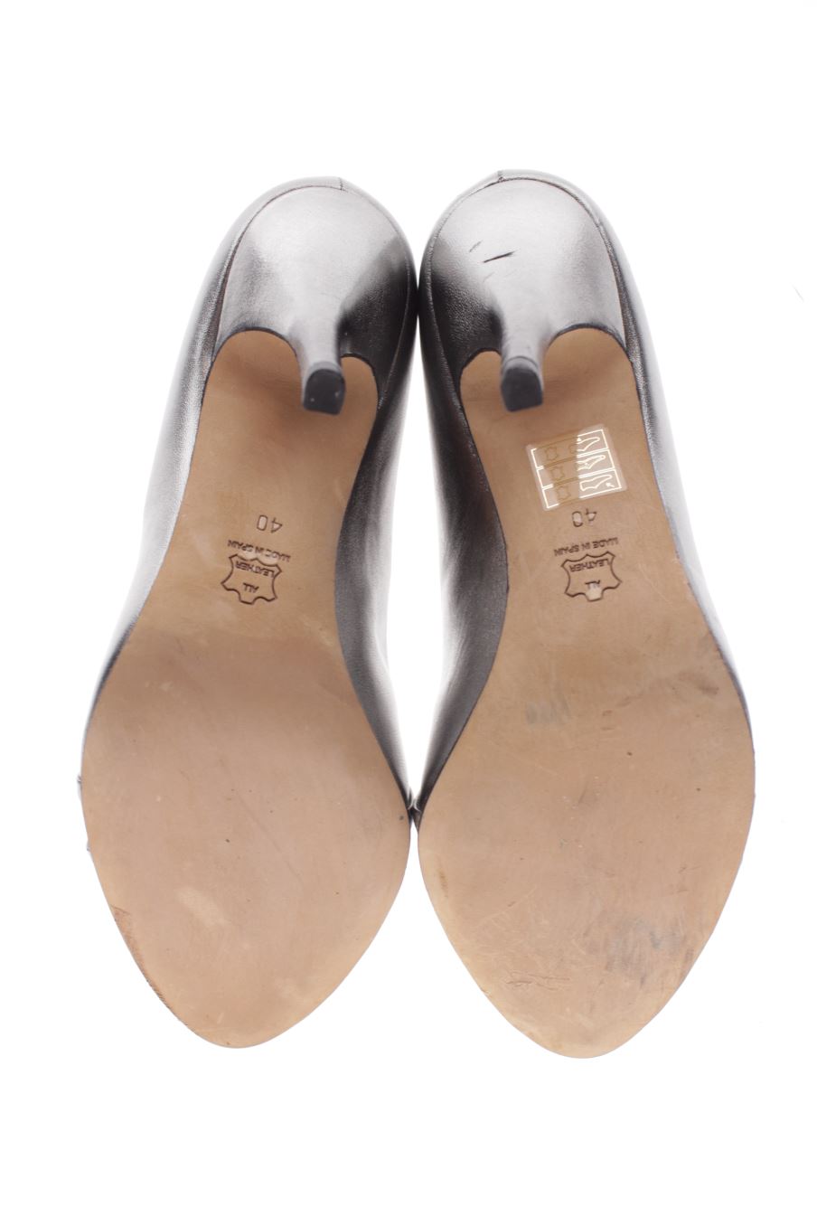 Zapatos de tacon de Magrit de la talla 40, de color plateado de