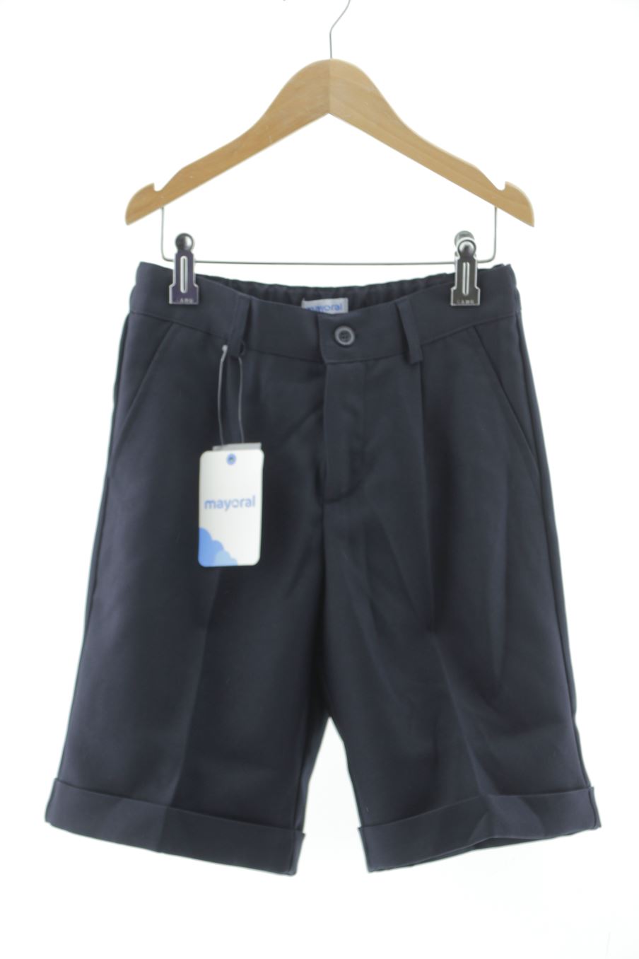 Pantalón corto de Mayoral de la talla 8 años con etiqueta