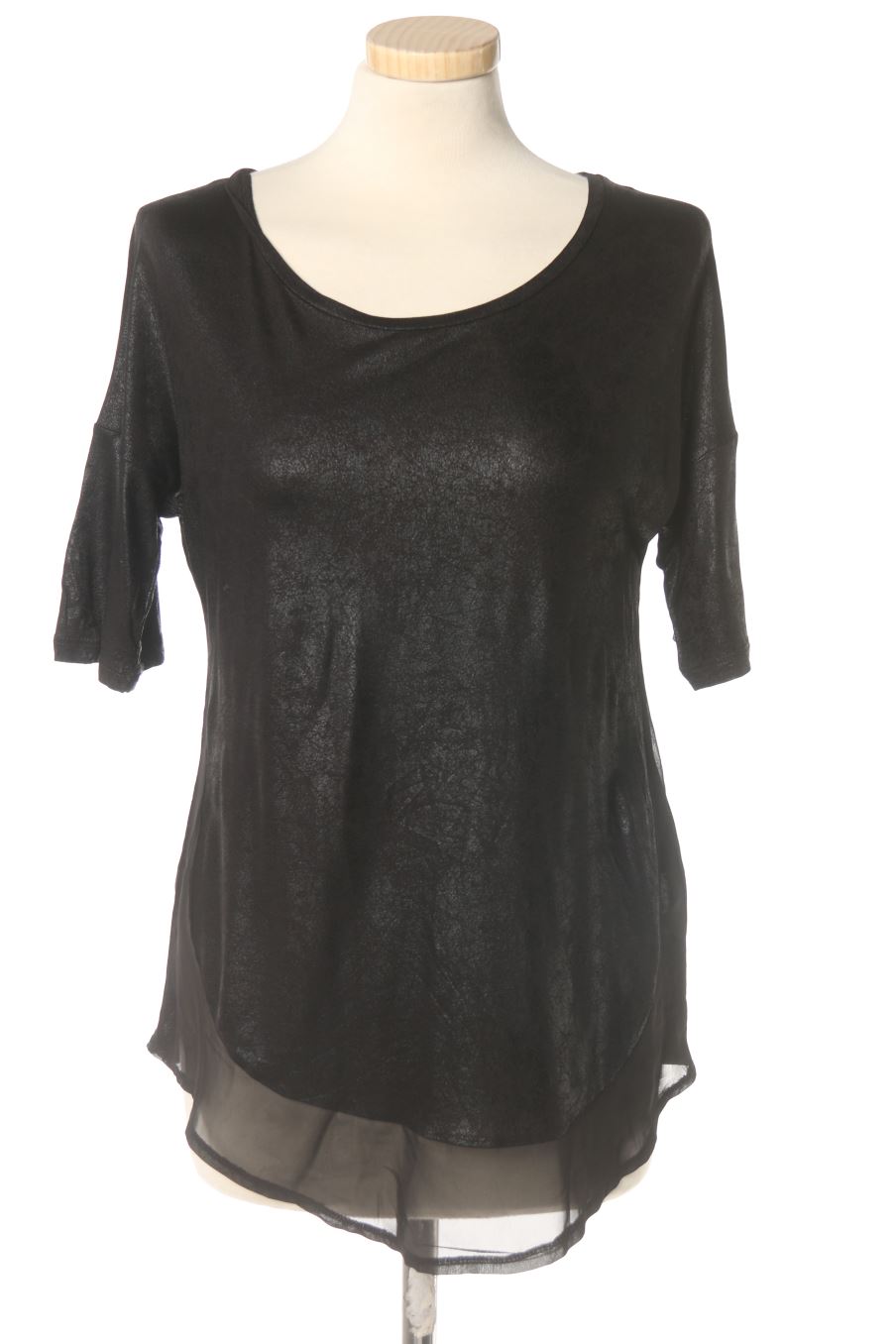 T-shirt U collection de la taille 36, de couleur noir