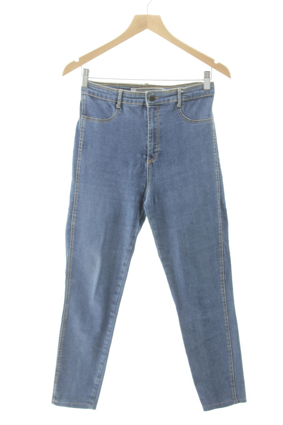 Vaquero de Zara de la talla 40, de color azul de ropa vaquera