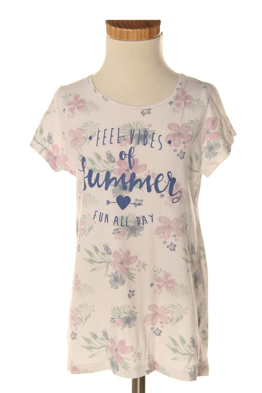 T-shirt Unit de la taille 7 ans de seconde main