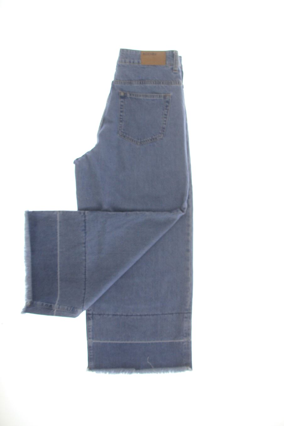 Jeans H&M de la taille 38, de couleur bleu de denim