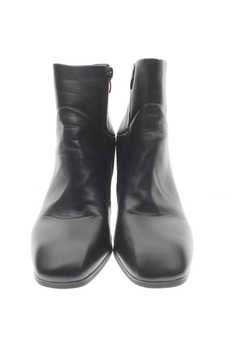 Botines de GR de la talla 40, de color negro de