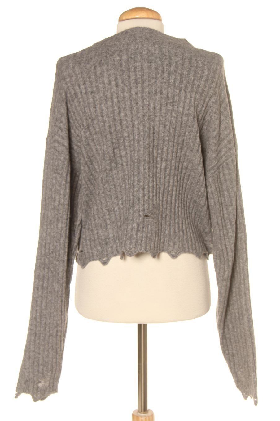 Pull C&A de la taille L, de couleur gris