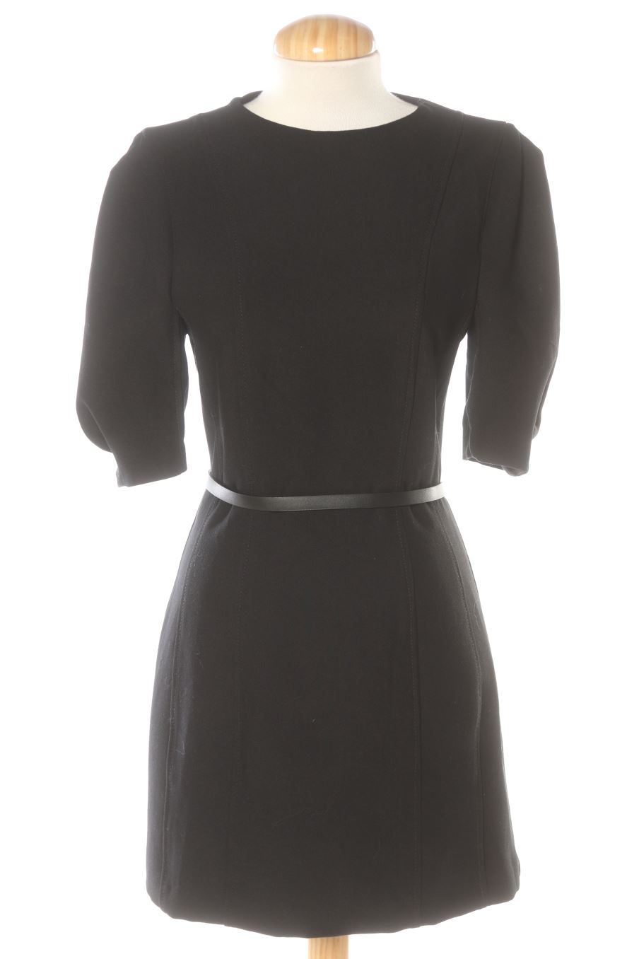 Robe casual Zara de la taille S, de couleur noir