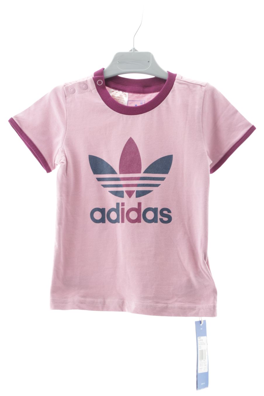 T-shirt Adidas de la taille 18 mois avec une étiquette