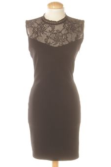 Einfaches Kleid M Trafaluc