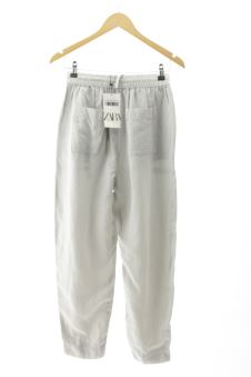 Pantalón XS Zara