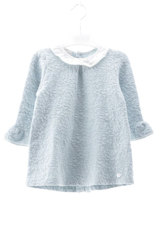 Aufwändiges Kleid