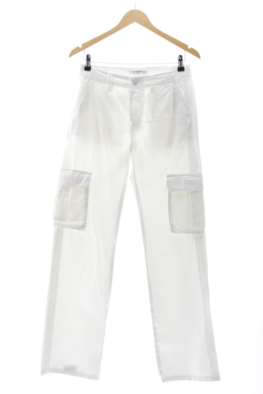 Pantaloni de Pull & Bear de la talla 36, de color bianco