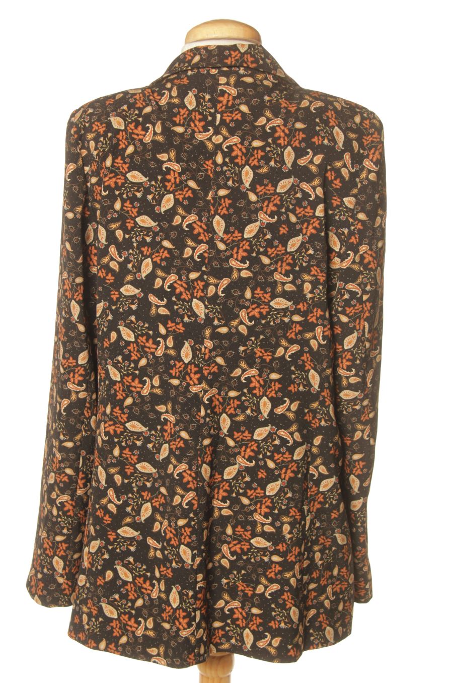 Blazer de Scalpers de la talla L, de color estampado