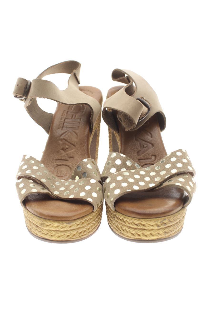 Sandalias tacon de Chika10 de la talla 41, de color marrón de