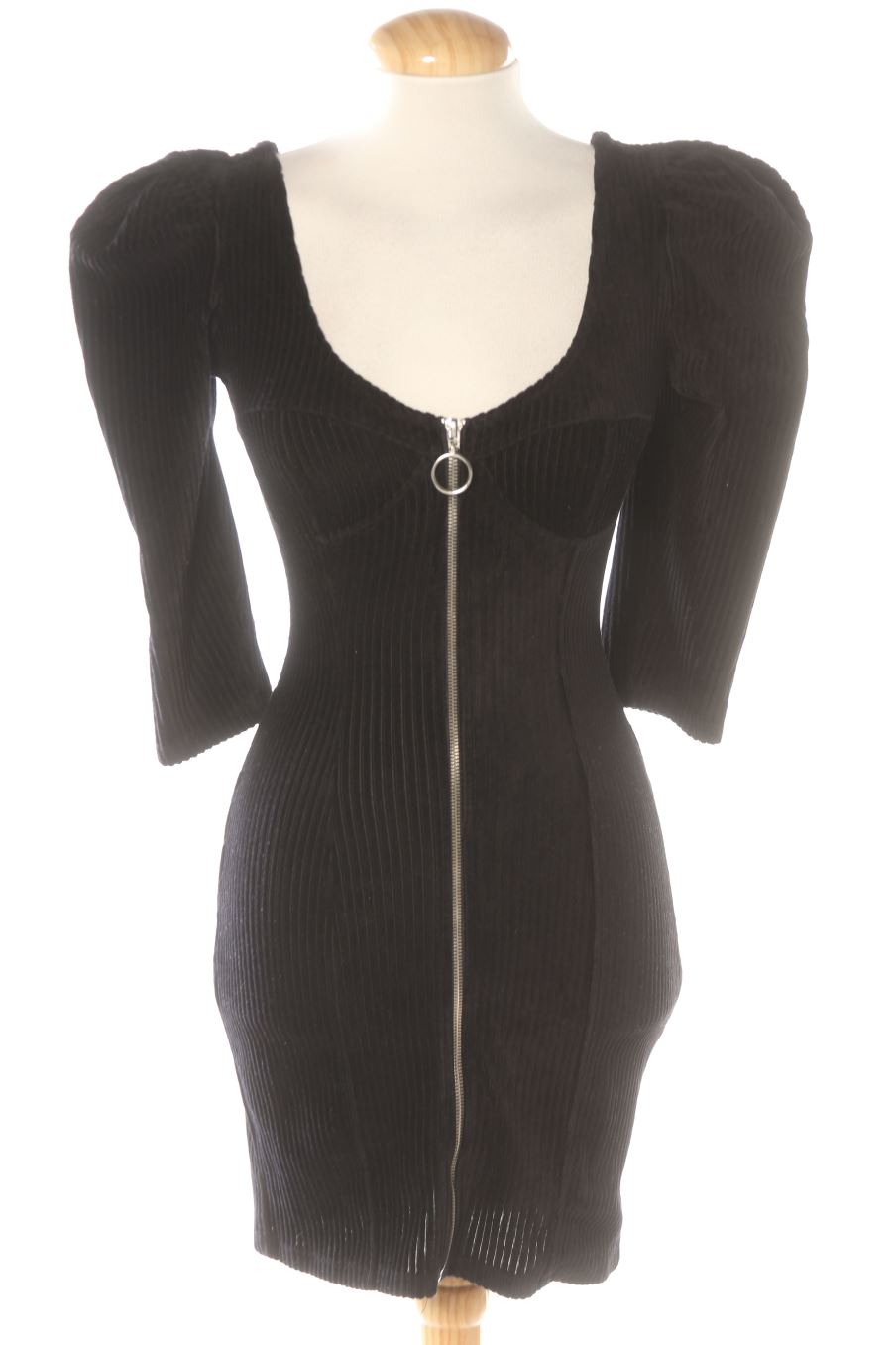 Einfaches Kleid von Bershka Größe XS, Farbe Schwarz, für