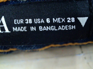 Jeans Zara de la taille 38, de couleur bleu de denim