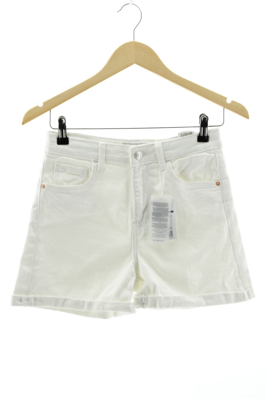 Short en jean Tiffosi de la taille 13 ans de denim avec une étiquette