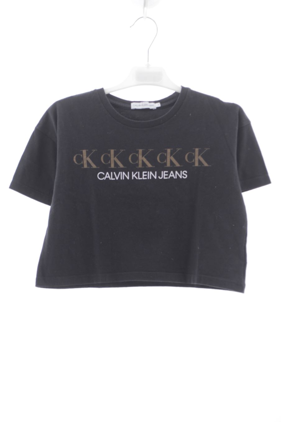 T-shirt Calvin Klein de la taille 8 ans de seconde main