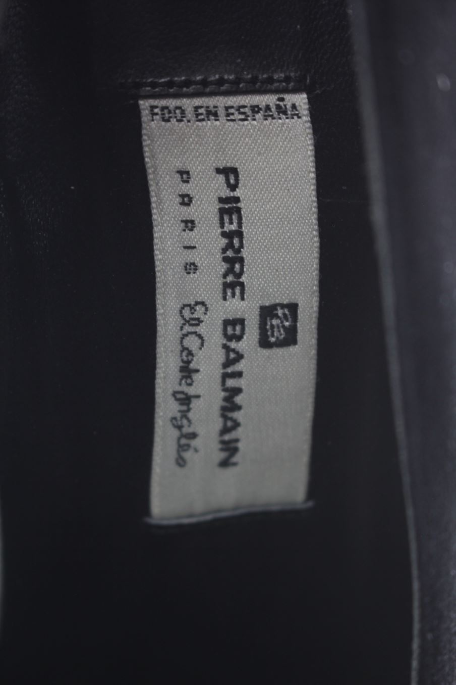 Zapatos de tacon de Pierre Balmain de la talla 38, de color negro de
