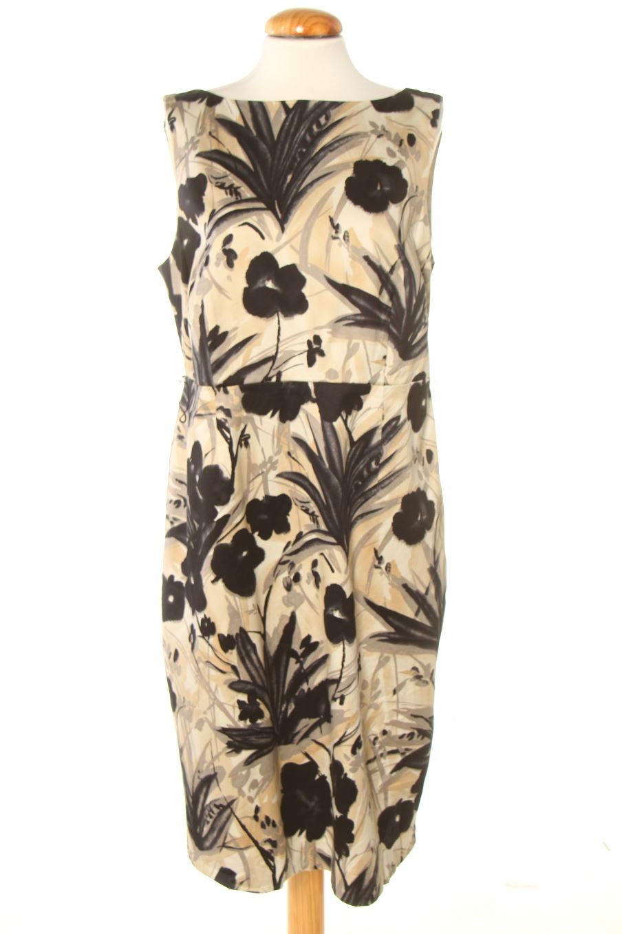 Robe casual coast de la taille 46, de couleur fleurs