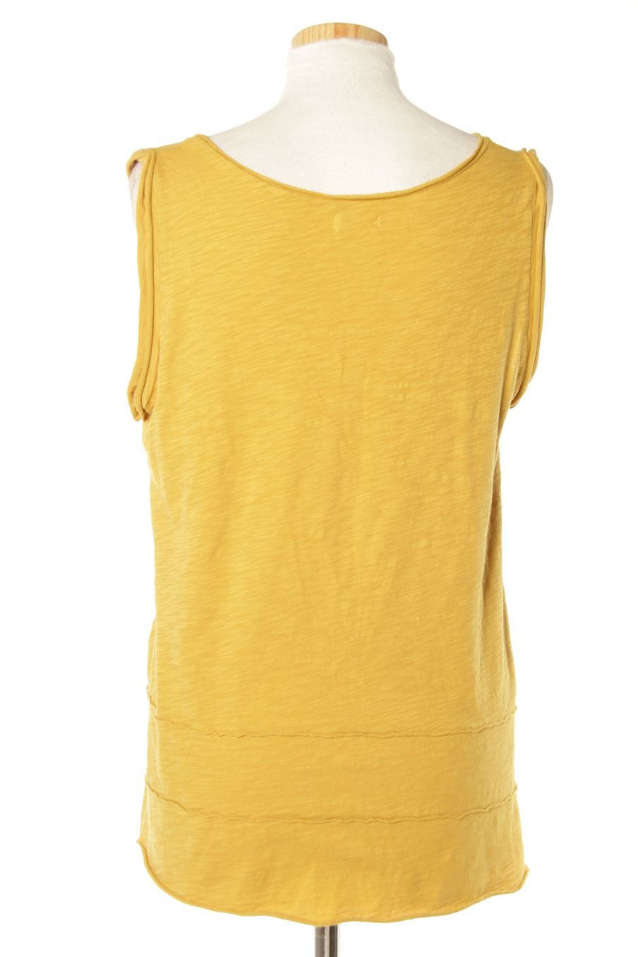 Camiseta sin mangas de Nicoli de la talla M, de color mostaza