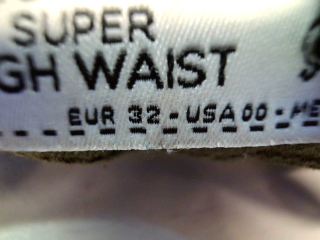 Vaqueros de Stradivarius de la talla 32, de color verde de ropa vaquera