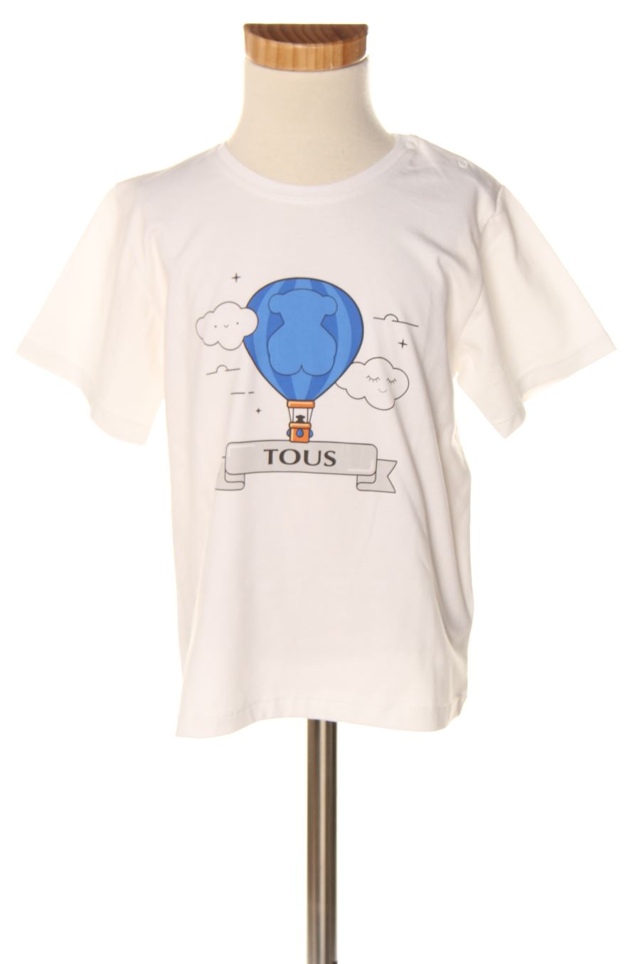 T-shirt Tous de la taille 4 ans avec une étiquette