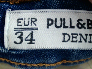 Jeans Pull & Bear de la taille 34, de couleur bleu de denim