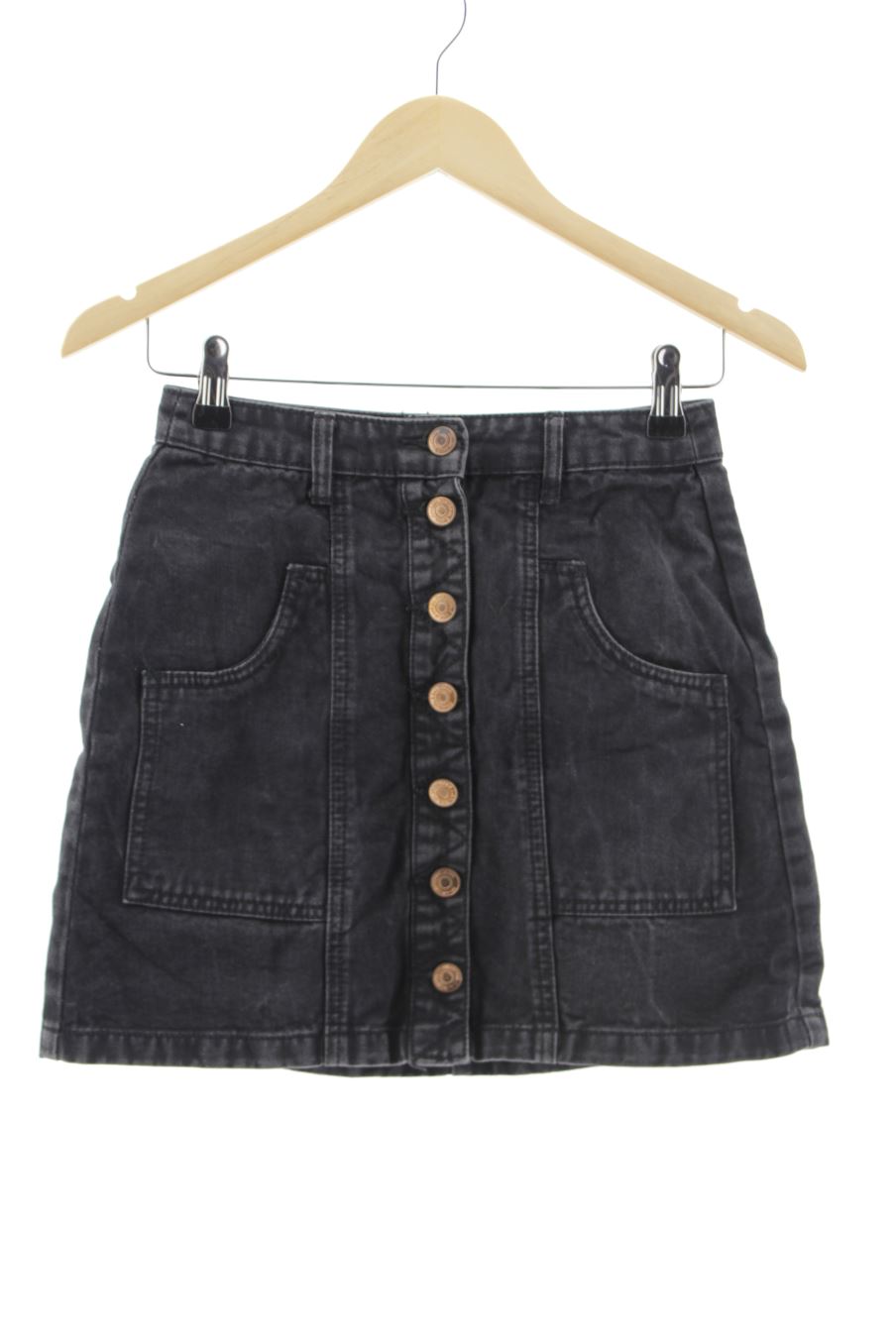 Falda de Stradivarius de la talla 34, de color negro de ropa vaquera