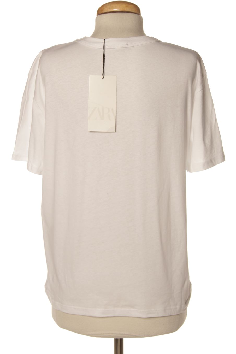 T-shirt Zara de la taille L, de couleur blanc