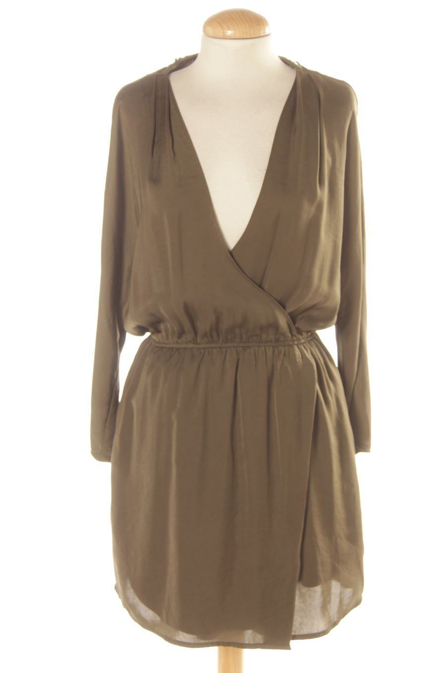 Robe trf (ZARA) de la taille M, de couleur vert