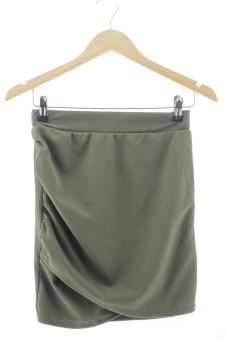 Aufwändiger Rock S Terranova