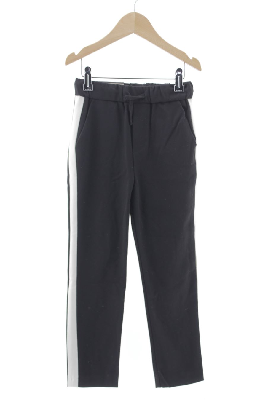 Pantalon Zara de la taille 6 ans avec une étiquette