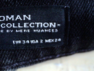 Vaquero de Zara de la talla 34, de color negro de ropa vaquera